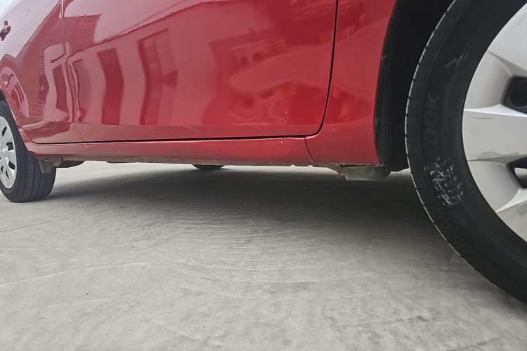 Used Toyota Vios 2019 1.5L CVT Innovation Edition Right Side Sill