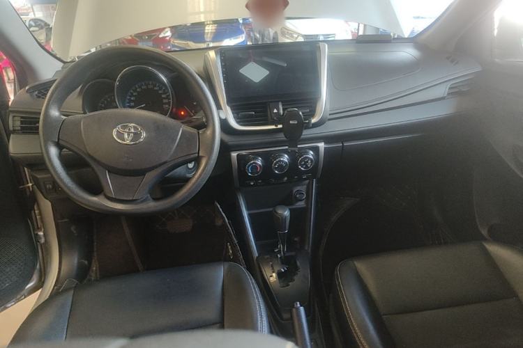 Used Toyota Vios 2019 1.5L CVT Innovation Edition Center Console