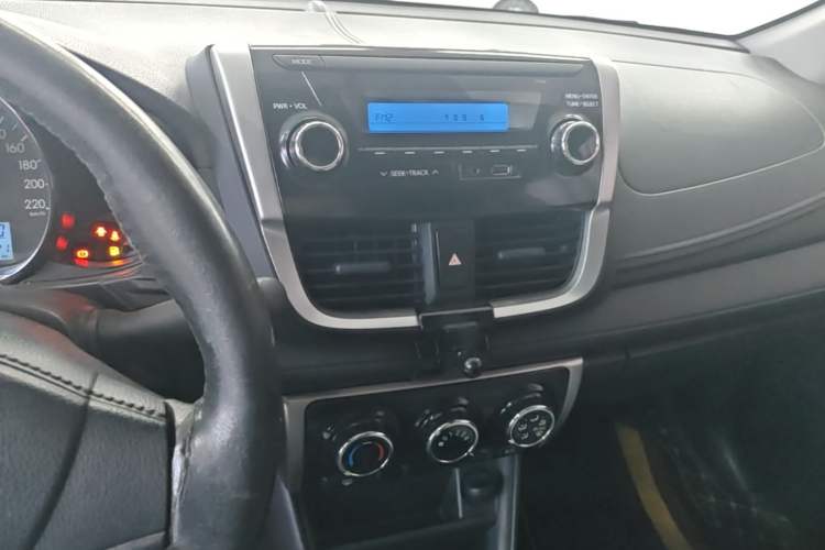 Used Toyota Vios 2019 1.5L Manual Trend Edition Audio And AC Panel