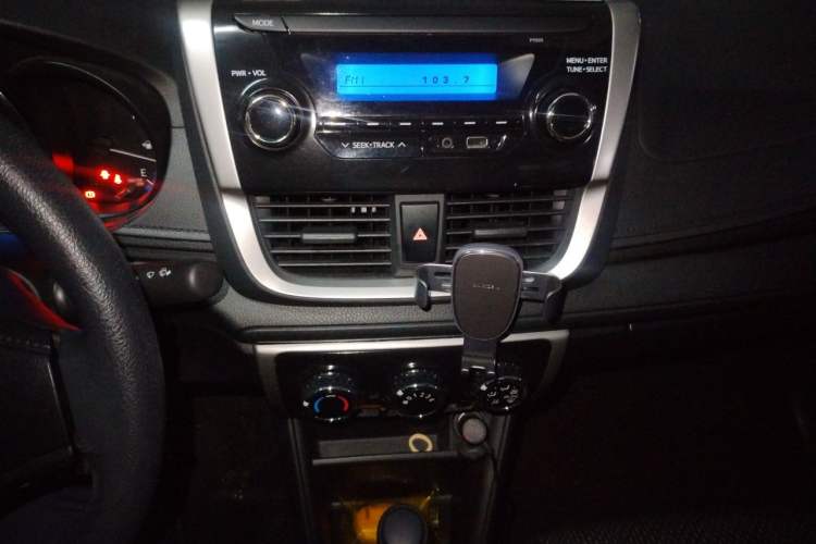 Used Toyota Vios 2019 1.5L CVT Innovation Edition Audio And AC Panel