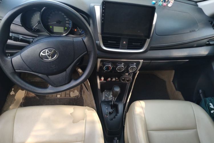 Used Toyota Vios 2019 1.5L CVT Innovation Edition Center Console