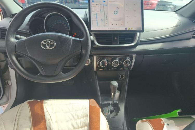 Used Toyota Vios 2019 1.5L CVT Innovation Edition Center Console