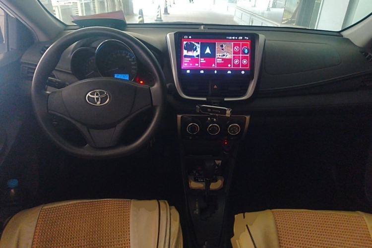 Used Toyota Vios 2019 1.5L CVT Innovation Edition Center Console