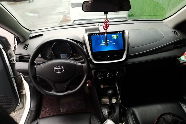 Used Toyota Vios 2019 1.5L CVT Innovation Edition Center Console
