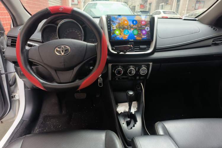 Used Toyota Vios 2019 1.5L CVT Innovation Edition Center Console