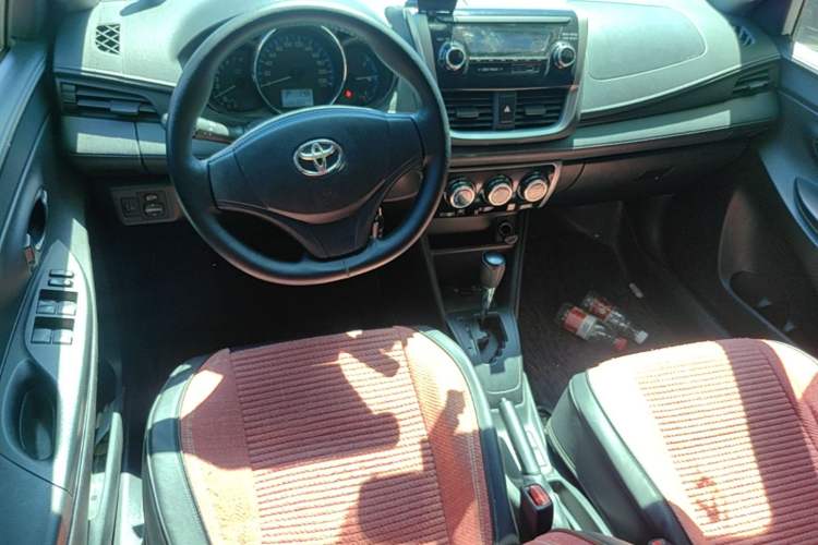 Used Toyota Vios 2019 1.5L CVT Innovation Edition Center Console