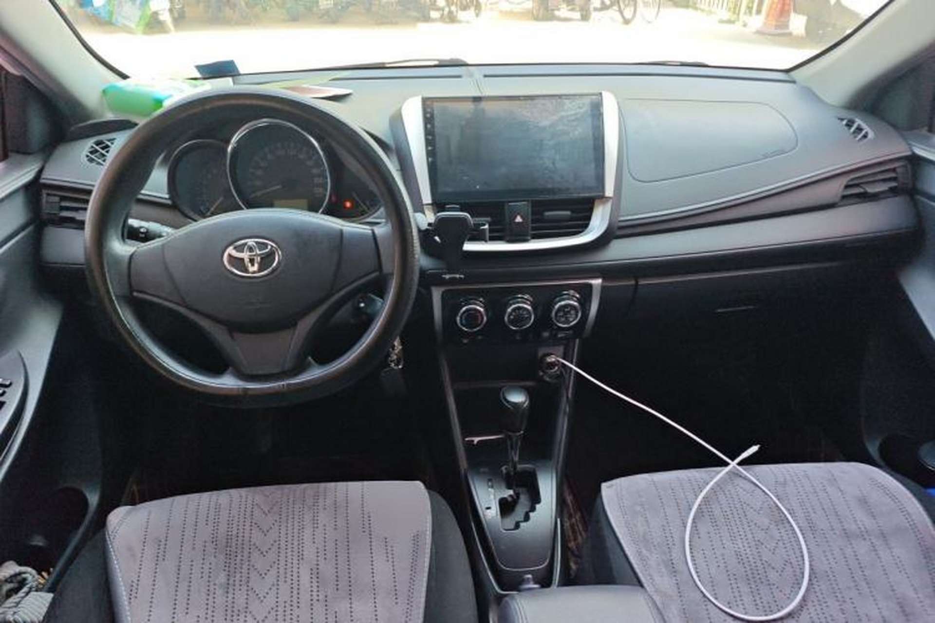 Used Toyota Vios 2019 1.5L CVT Innovation Edition Center Console