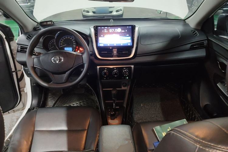 Used Toyota Vios 2019 1.5L CVT Innovation Edition Center Console