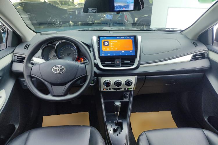 Used Toyota Vios 2019 1.5L CVT Comfort Edition Center Console