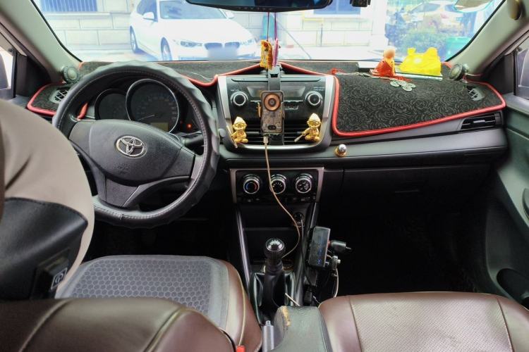 Used Toyota Vios 2019 1.5L Manual Trend Edition Center Console