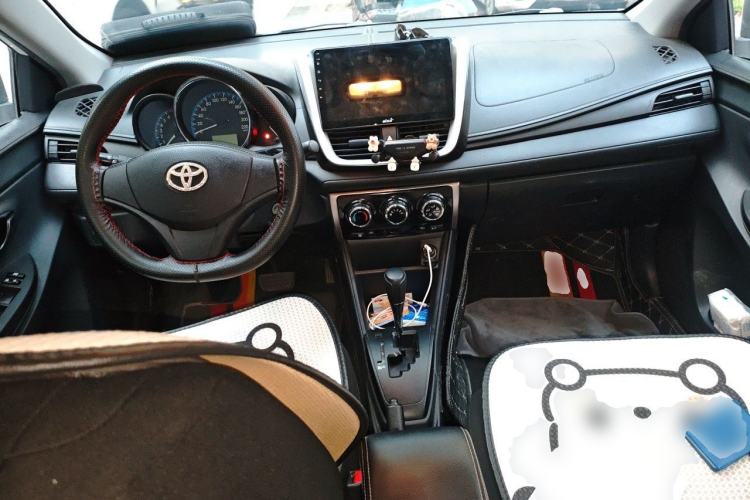 Used Toyota Vios 2019 1.5L CVT Innovation Edition Center Console