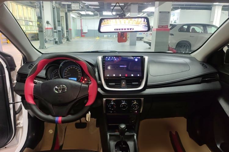 Used Toyota Vios 2019 1.5L CVT Innovation Edition Center Console