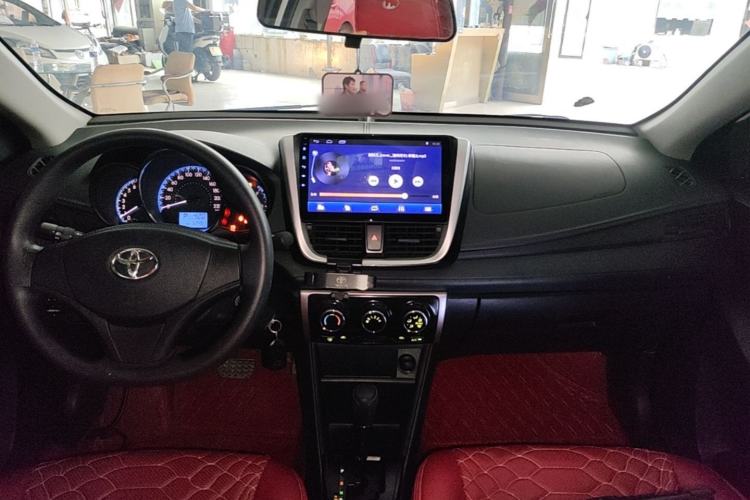 Used Toyota Vios 2019 1.5L CVT Innovation Edition Center Console