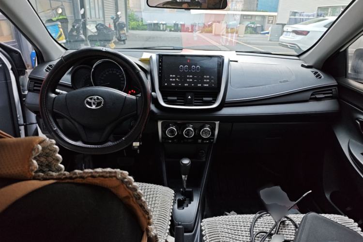 Used Toyota Vios 2019 1.5L CVT Innovation Edition Center Console