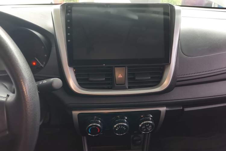 Used Toyota Vios 2019 1.5L CVT Innovation Edition Center Console