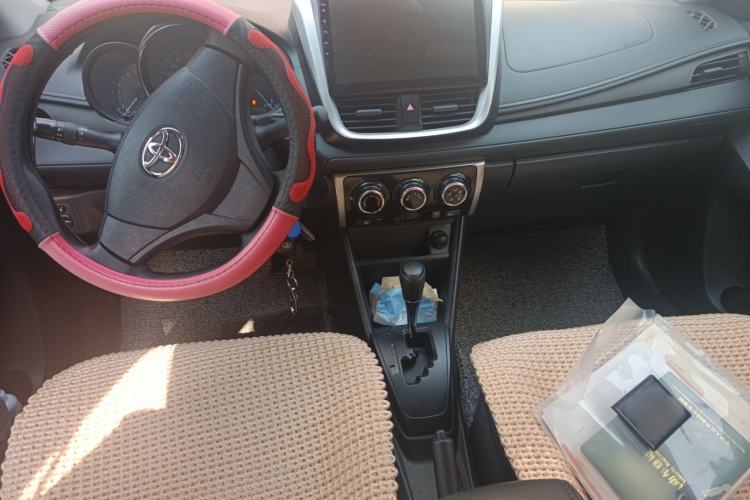Used Toyota Vios 2019 1.5L CVT Innovation Edition Center Console