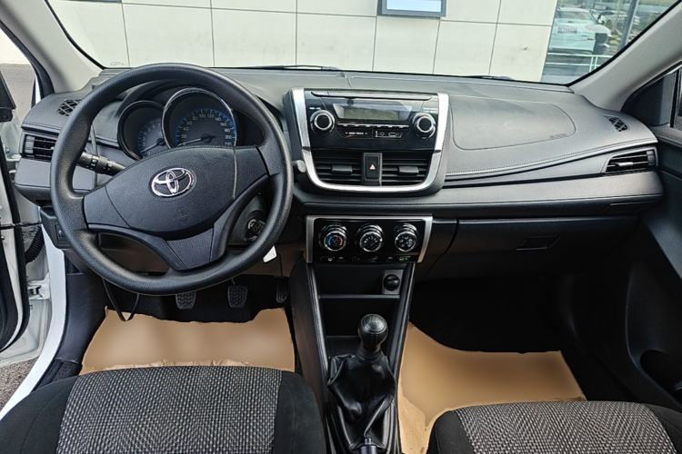 Used Toyota Vios 2019 1.5L Manual Trend Edition Center Console
