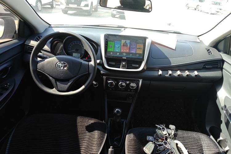 Used Toyota Vios 2019 1.5L Manual Trend Edition Center Console