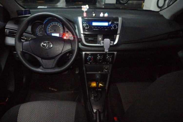 Used Toyota Vios 2019 1.5L CVT Innovation Edition Center Console