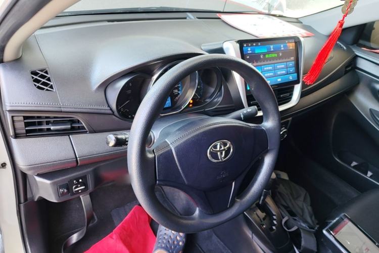Used Toyota Vios 2019 1.5L CVT Innovation Edition Center Console