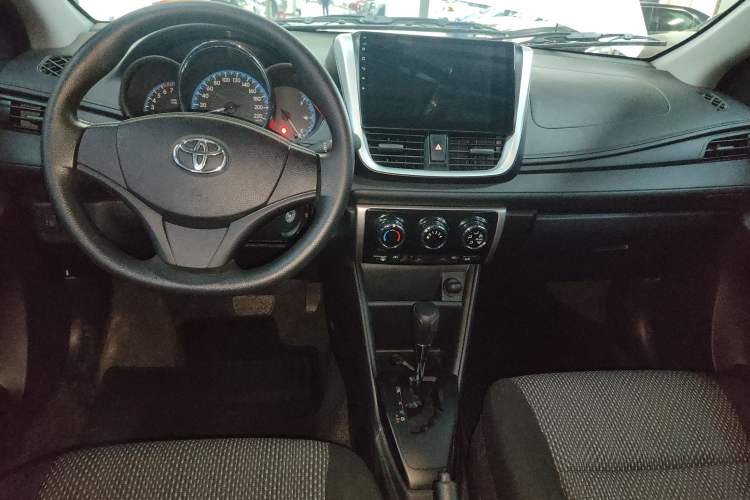 Used Toyota Vios 2019 1.5L CVT Innovation Edition Center Console