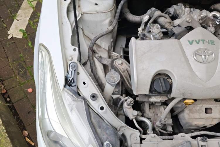 Used Toyota Vios 2019 1.5L Manual Trend Edition Engine Bay Right