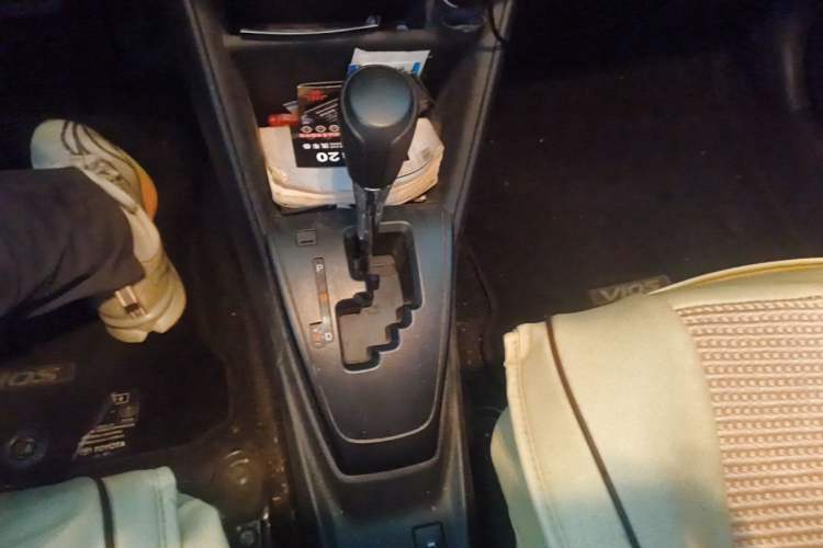 Used Toyota Vios 2019 1.5L CVT Innovation Edition Gear Lever