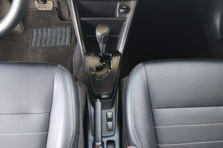 Used Toyota Vios 2019 1.5L CVT Innovation Edition Gear Lever