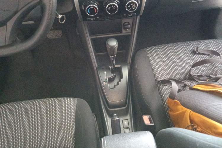 Used Toyota Vios 2019 1.5L CVT Innovation Edition Gear Lever