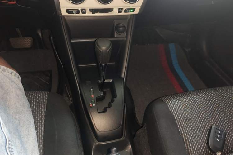 Used Toyota Vios 2019 1.5L CVT Comfort Edition Gear Lever