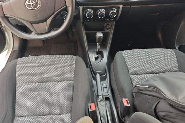 Used Toyota Vios 2019 1.5L CVT Innovation Edition Gear Lever