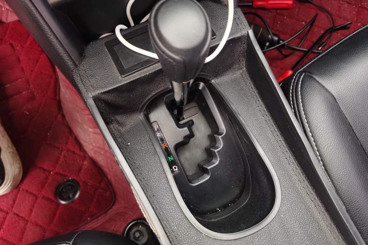 Used Toyota Vios 2019 1.5L CVT Innovation Edition Gear Lever