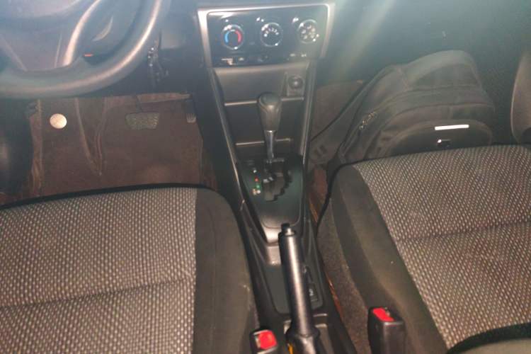Used Toyota Vios 2019 1.5L CVT Innovation Edition Gear Lever