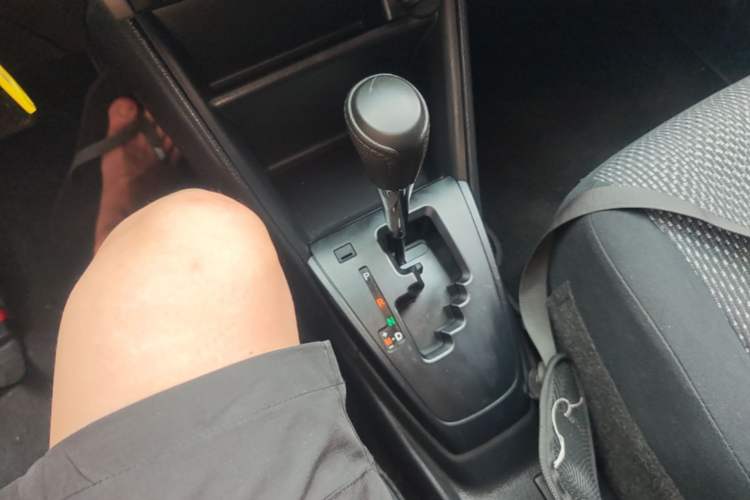 Used Toyota Vios 2019 1.5L CVT Innovation Edition Gear Lever