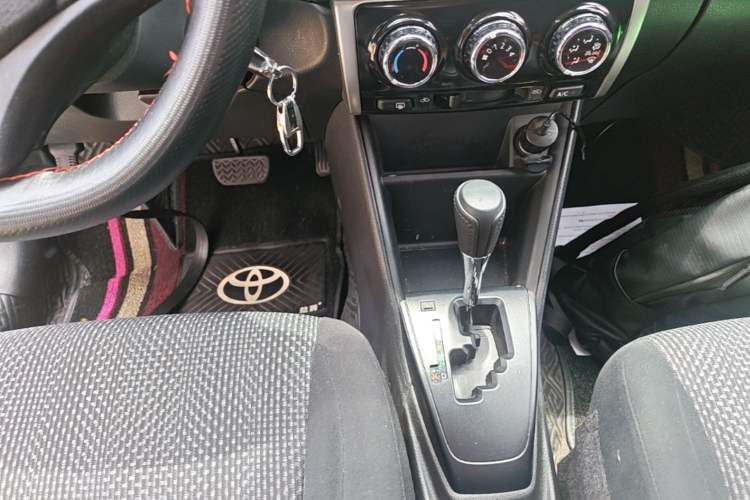 Used Toyota Vios 2019 1.5L CVT Innovation Edition Gear Lever