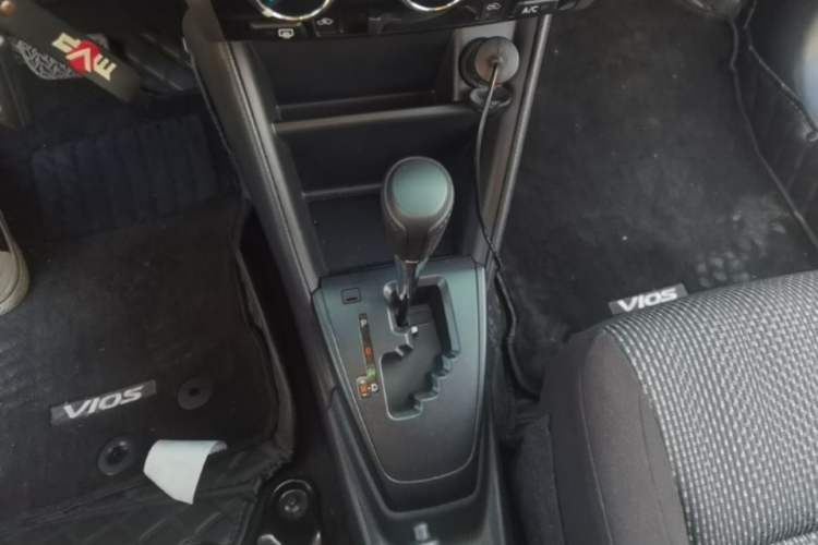 Used Toyota Vios 2019 1.5L CVT Innovation Edition Gear Lever