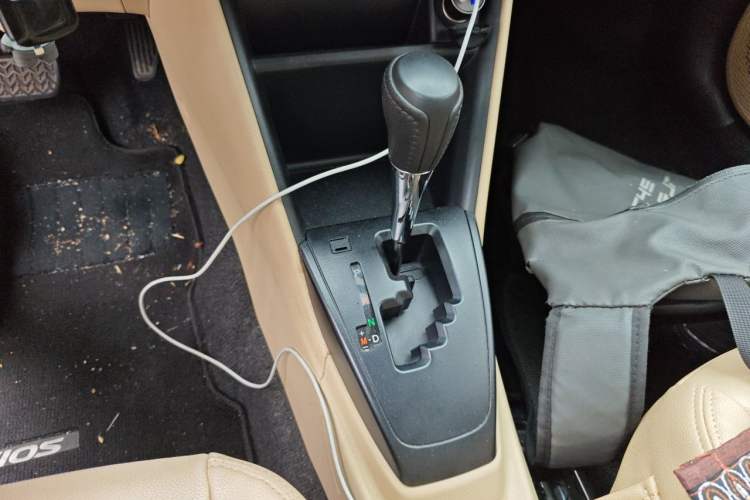 Used Toyota Vios 2019 1.5L CVT Innovation Edition Gear Lever