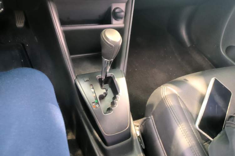 Used Toyota Vios 2019 1.5L CVT Innovation Edition Gear Lever