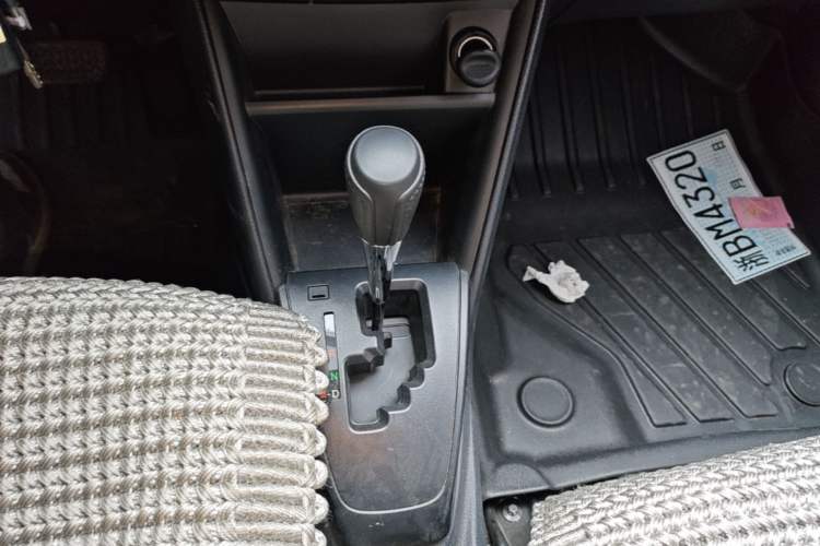 Used Toyota Vios 2019 1.5L CVT Innovation Edition Gear Lever