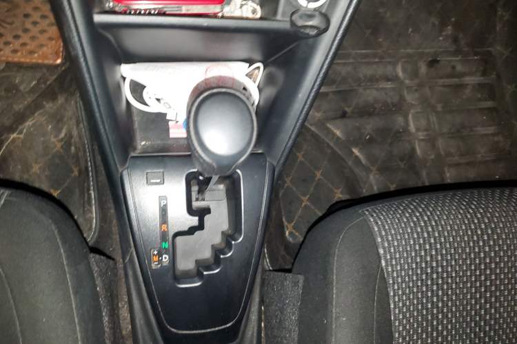 Used Toyota Vios 2019 1.5L CVT Innovation Edition Gear Lever