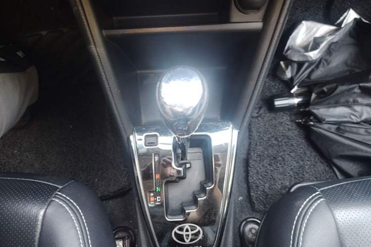 Used Toyota Vios 2019 1.5L CVT Innovation Edition Gear Lever