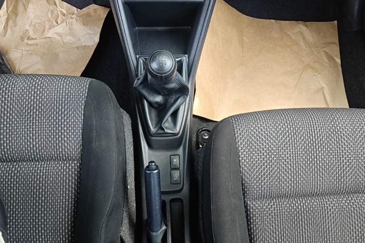 Used Toyota Vios 2019 1.5L Manual Trend Edition Gear Lever