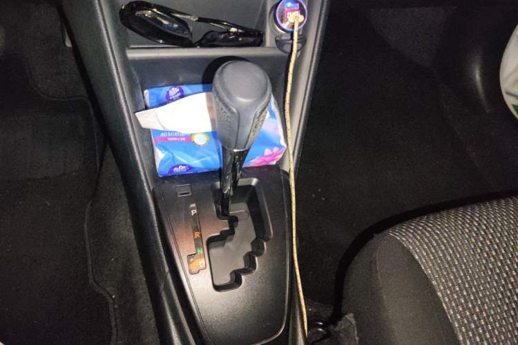 Used Toyota Vios 2019 1.5L CVT Innovation Edition Gear Lever