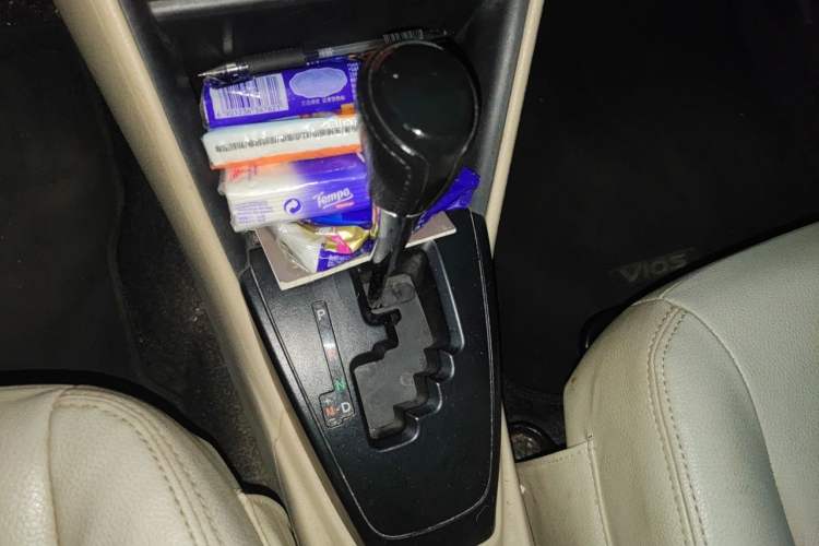 Used Toyota Vios 2019 1.5L CVT Innovation Edition Gear Lever