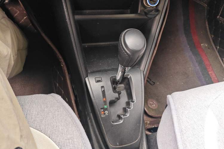 Used Toyota Vios 2019 1.5L CVT Innovation Edition Gear Lever