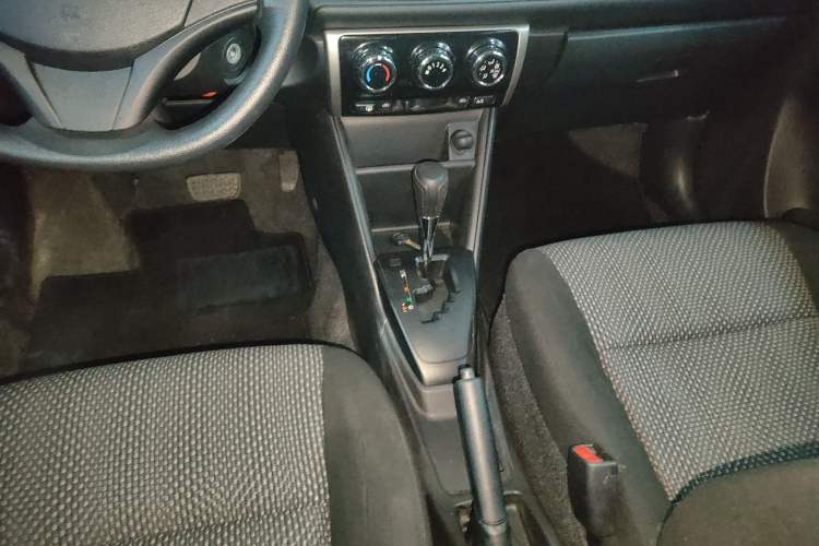 Used Toyota Vios 2019 1.5L CVT Innovation Edition Gear Lever