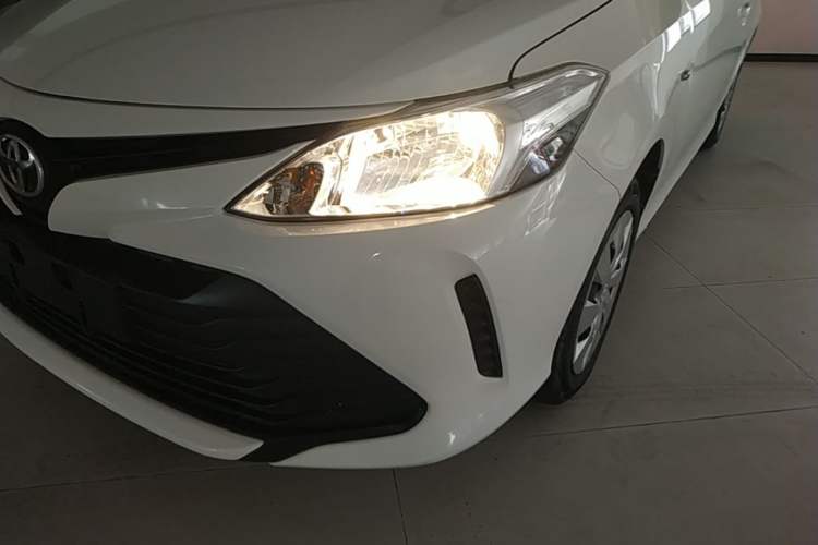 Used Toyota Vios 2019 1.5L CVT Innovation Edition Left Front Headlight