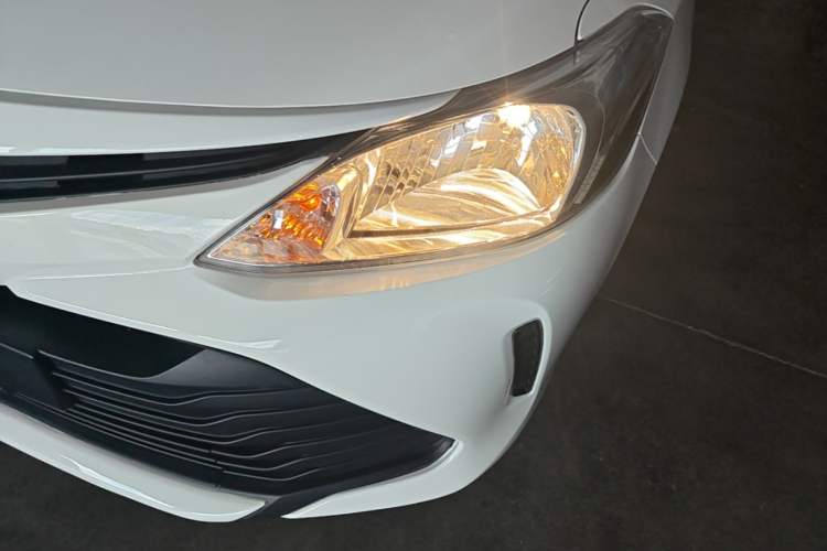 Used Toyota Vios 2019 1.5L CVT Innovation Edition Left Front Headlight