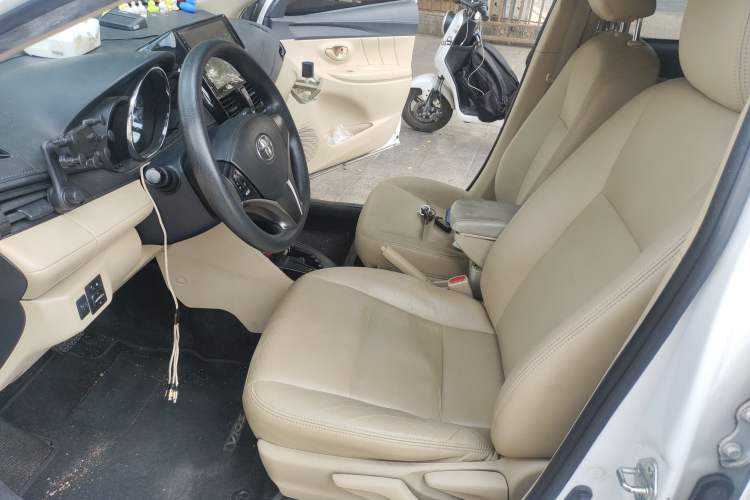 Used Toyota Vios 2019 1.5L CVT Innovation Edition Left Front Seat