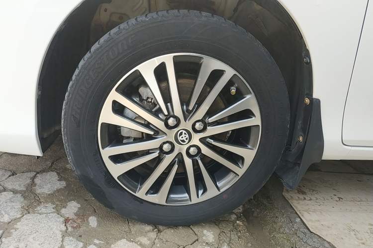 Used Toyota Vios 2019 1.5L CVT Innovation Edition Left Front Wheel Hub